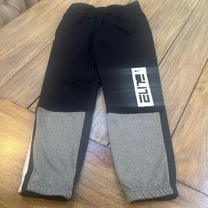 Nike boys sweatpants in size Medium